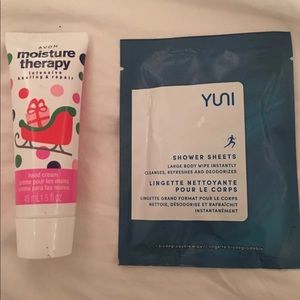 Moisture Hand Cream & Yuni Shower Sheet